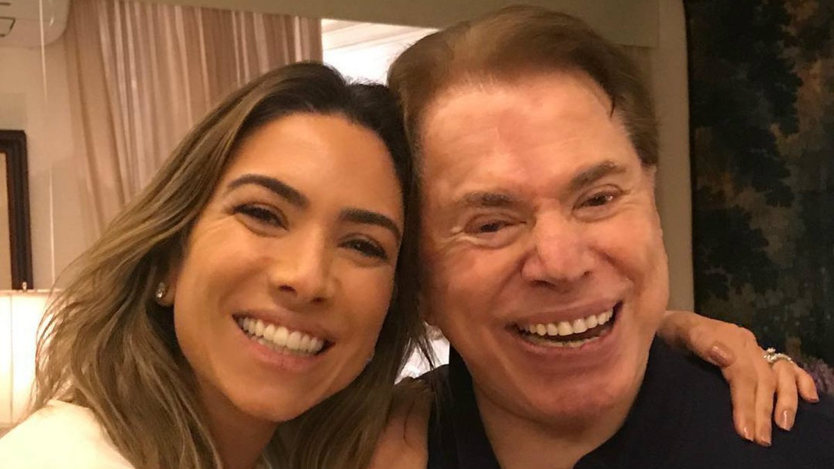 Patrícia Abravanel é ovacionada ao retornar à gravação do 'Programa Silvio Santos'