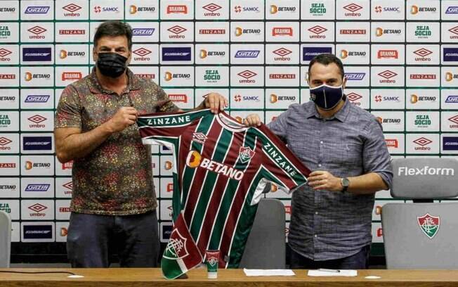 Zinzane renova patrocínio com o Fluminense até 2023