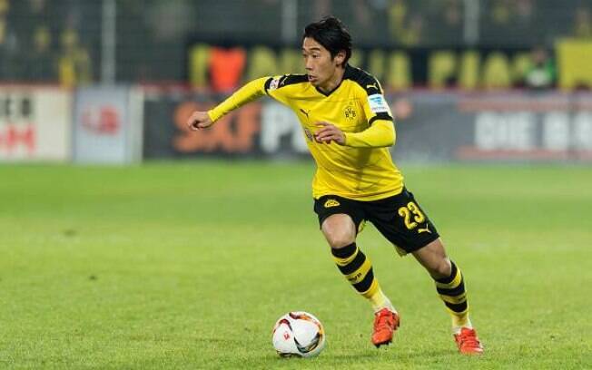 Shinji Kagawa, jogador do Borussia Dortmund, que atua como meia