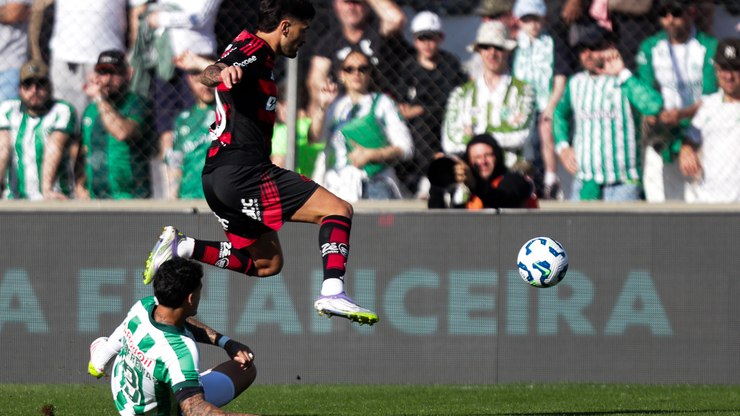 Flamengo bate Juventude e quebra tabu de 28 anos no Jaconi