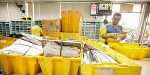 Haddad exige plano de recuperação para empréstimo aos Correios