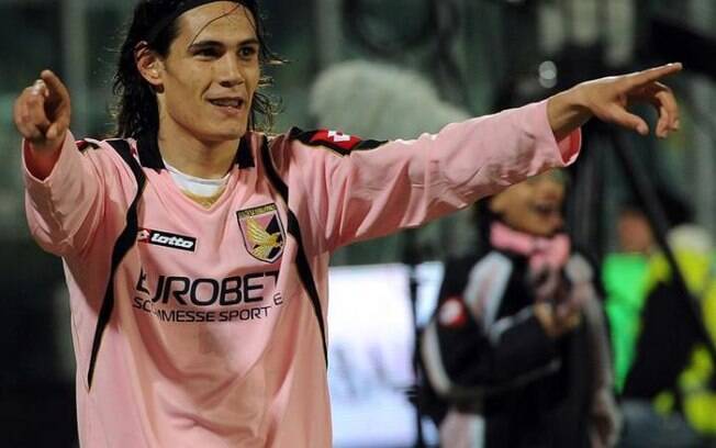 Cavani foi um dos grandes jogadores que ganharam visibilidade no Palermo