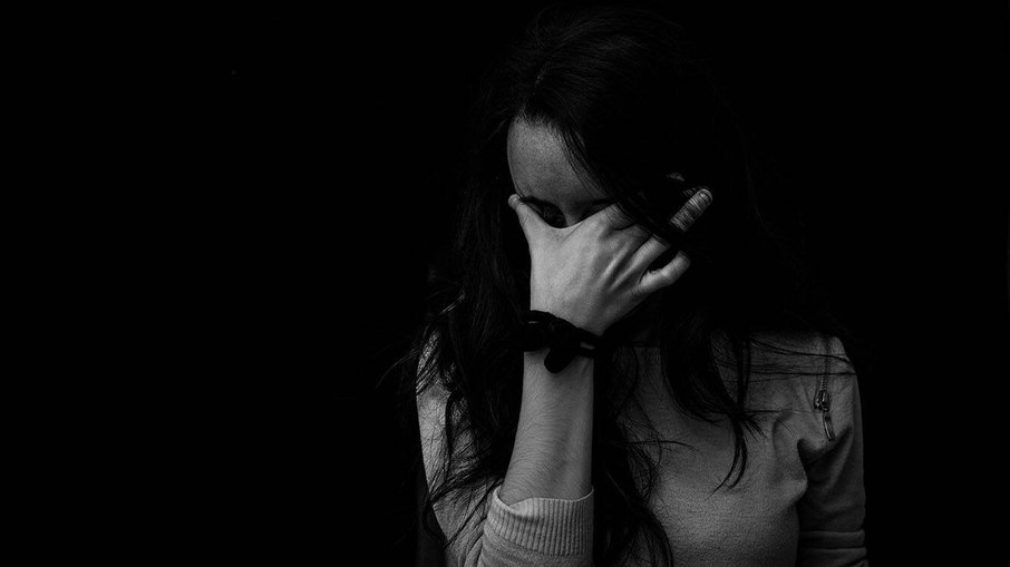 Psiquiatra alerta para os sinais de Burnout materno e depressão pós-parto