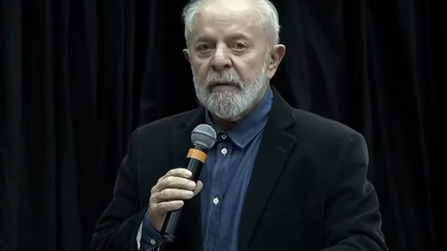 Lula fala durante cerimônia no RIo Grande do Sul