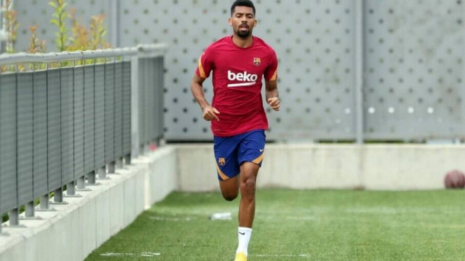 Barcelona rescindiu com Matheus Fernandes na última semana