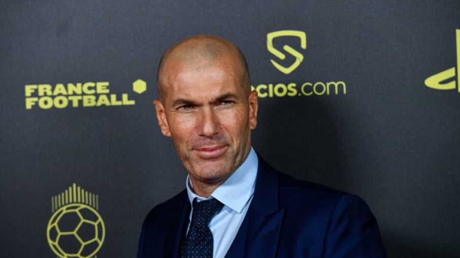 Zidane disse que tem vontade de voltar a beira do campo