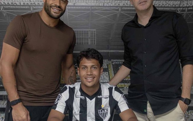 Ian Ângelo em ação pelo Atlético
