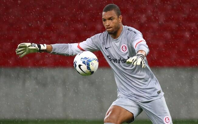 Dida foi o melhor goleiro que Adhemar já enfrentou