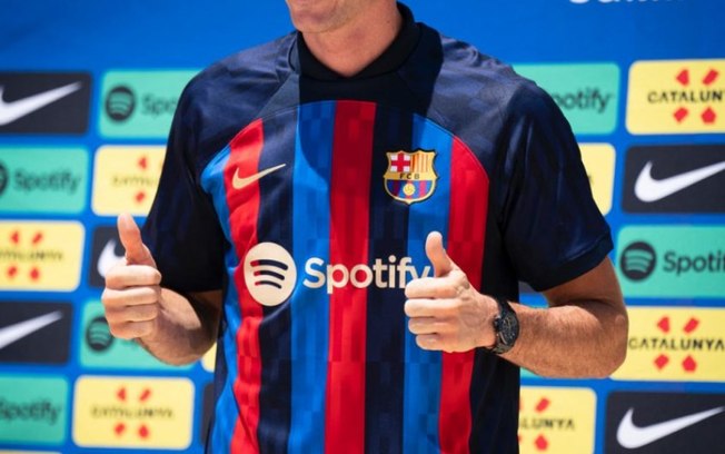Lewandowski é apresentado no Barcelona: 'Estou no melhor lugar para vencer'