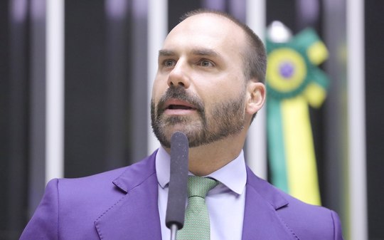 Eduardo Bolsonaro entra na lista de devedores da União