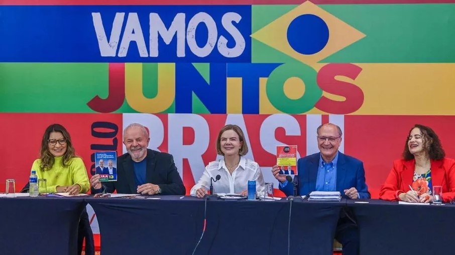 Ex-presidente Lula (PT) e ex-governador Geraldo Alckmin (PSB) são candidatos a presidente e vice-presidente pela Coligação Brasil da Esperança