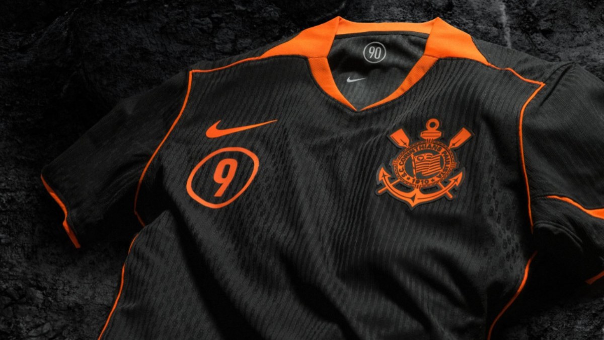 Corinthians estreia terceiro uniforme com homenagem a time inesquecível dos anos 90
