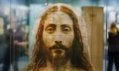 Jesus de IA conversa com fiéis em confessionário de capela de 700 anos na Suíça