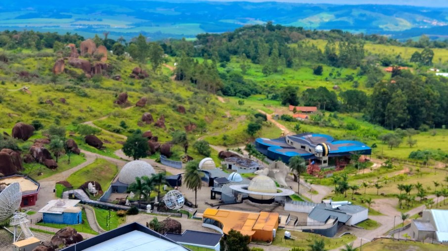  Observatório Municipal Jean Nicolini, localizado na região do Pico das Cabras
