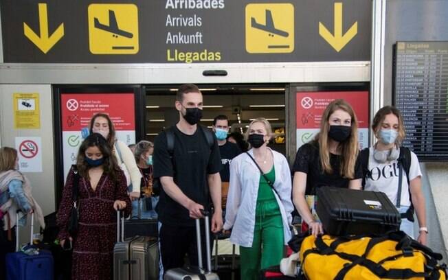 Covid: 3 critérios para mundo voltar a abrir portas para turistas do Brasil