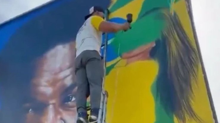 Artista apaga Virginia de mural da Copa após término com Vini Jr.