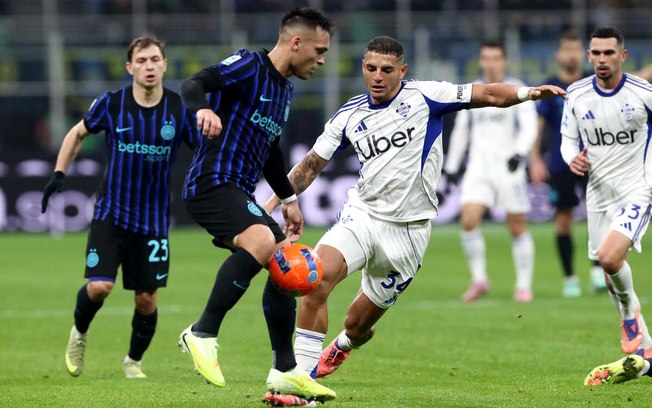 Diego Carlos pertence ao Fenerbahçe e deve jogar no Parma Diego Carlos pertence ao Fenerbahçe e deve jogar no Parma