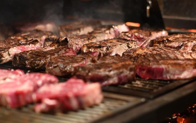 Shoulder, tomahawk: entenda os nomes de cada corte de carne