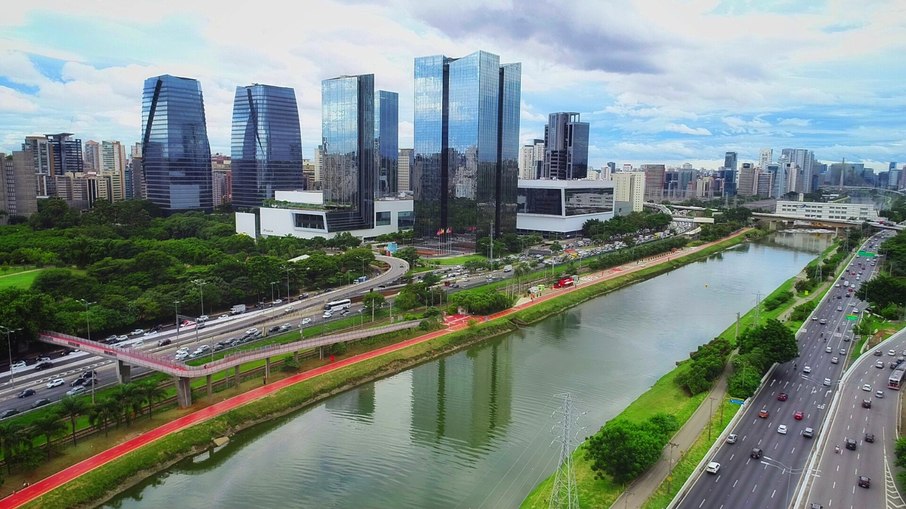 Gestão de ciclovia nas margens do Rio Pinheiros impacta milhões de pessoas e dezenas de bairros em SP