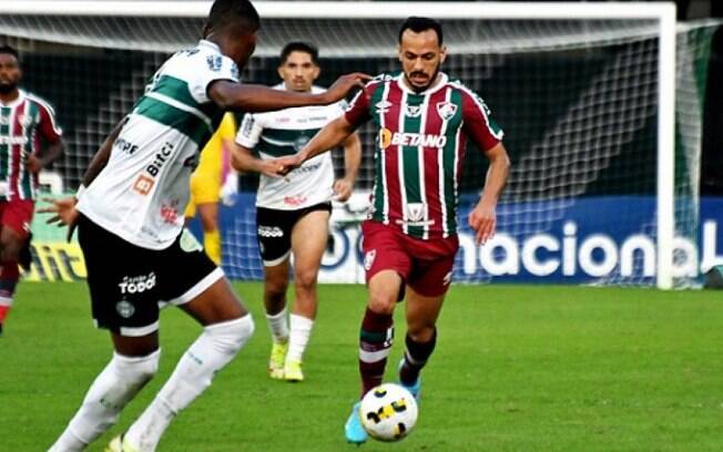 Fluminense e CBF entendem que houve erro do VAR na cabeçada de Andrey em Yago Fluminense e CBF entendem que houve erro do VAR na cabeçada de Andrey em Yago