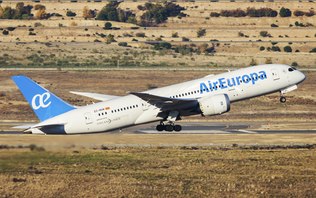 Air Europa eleva gastronomia a bordo com chef estrelado Michelin