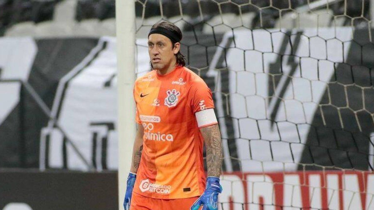 Cássio pode abrir mão de valor astronômico com saída do Corinthians