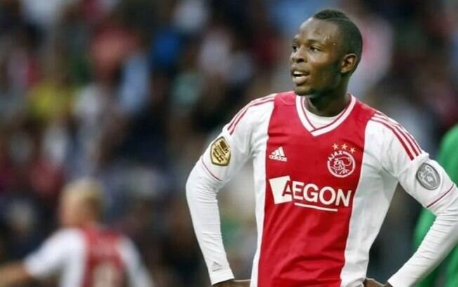 Jogador de futebol holandês ex-Ajax morre aos 29 anos