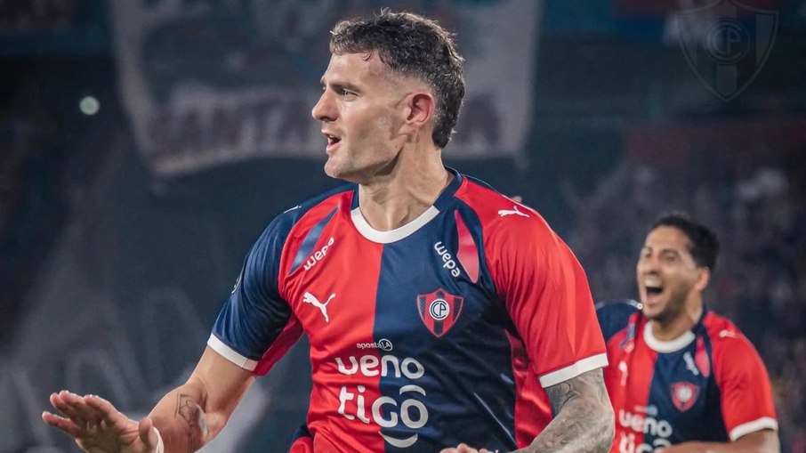 Imprensa paraguaia acredita na classificação histórica contra o Palmeiras Imprensa paraguaia acredita na classificação histórica contra o Palmeiras