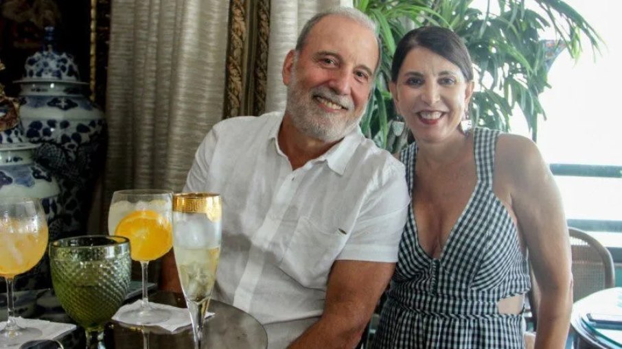 Binho Bezerra e esposa foram achados mortos no Guarujá
