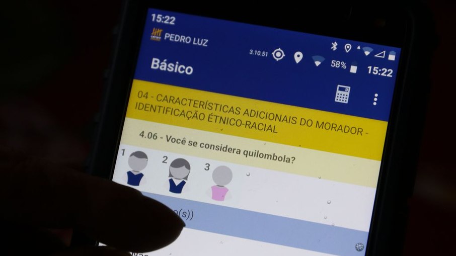 Questionário básico de recenseamento do IBGE com a pergunta específica para localidades quilombolas