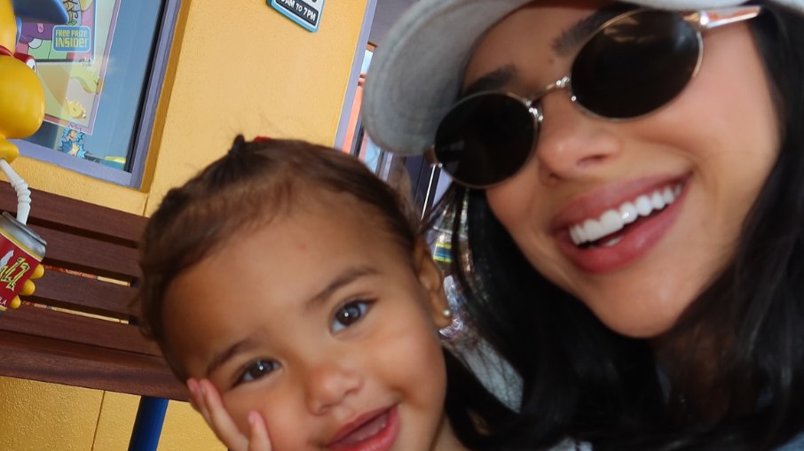 Bruna Biancardi compartilha momentos familiares em Orlando sem Neymar Bruna Biancardi compartilha momentos familiares em Orlando sem Neymar