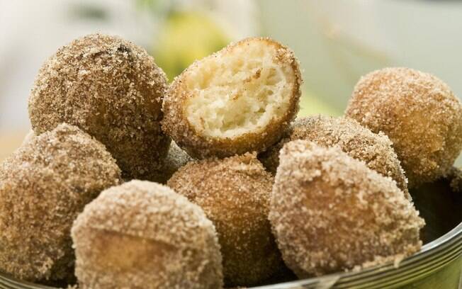 Foto da receita Bolinho de chuva do Armazém da Dona Lucinha pronta.