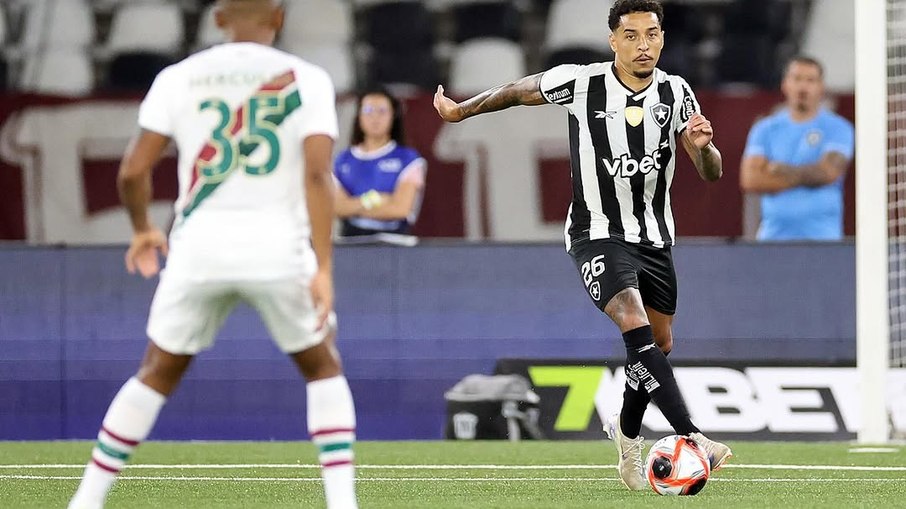 Botafogo bate Fluminense no primeiro clássico carioca do ano