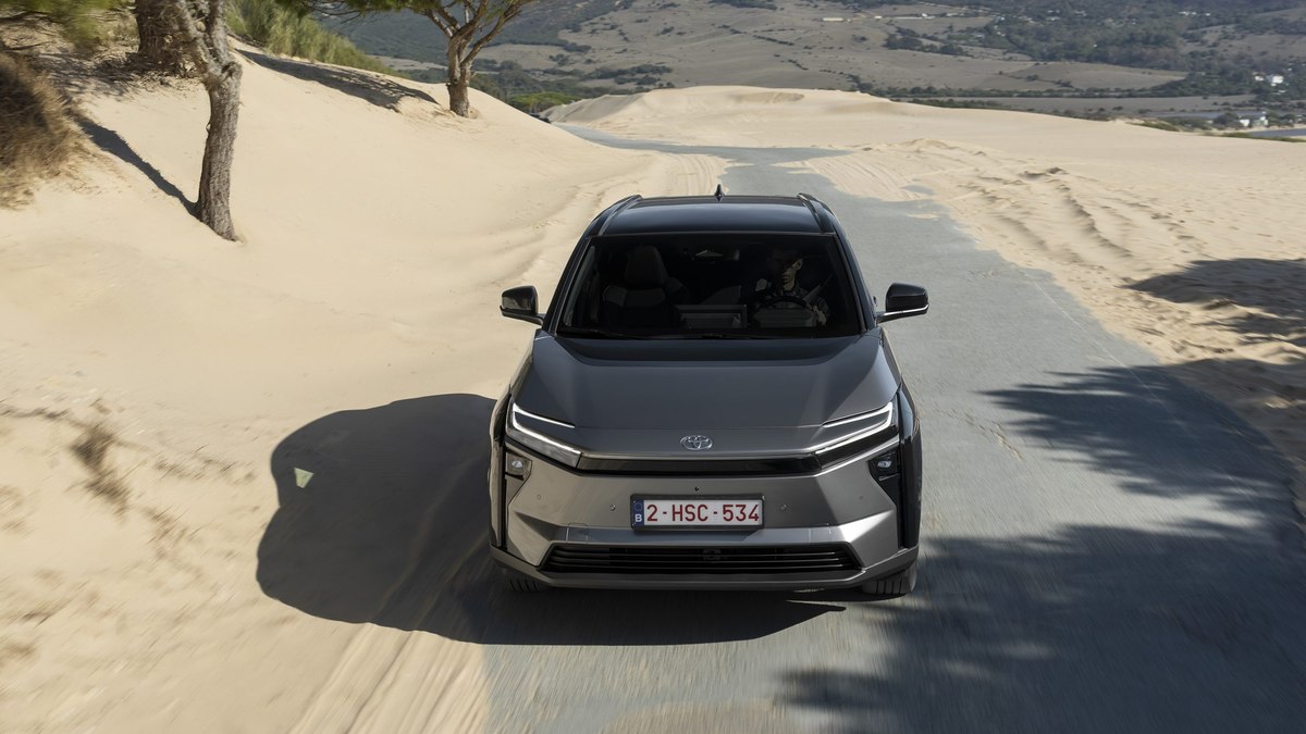 bZ4X é a rendição da Toyota
