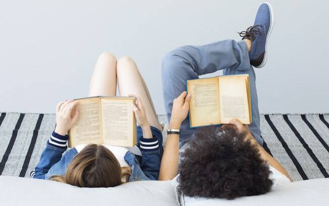 O cantinho da leitura é o sonho de todo viciado em livros: siga as digas e crie seu lugar especial gastando pouco