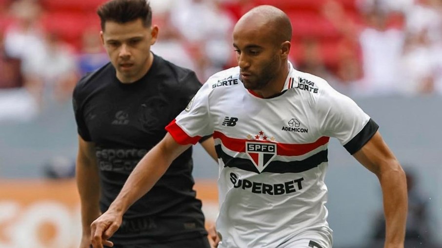 Lucas Moura marcou o primeiro gol do São Paulo contra o Corinthians