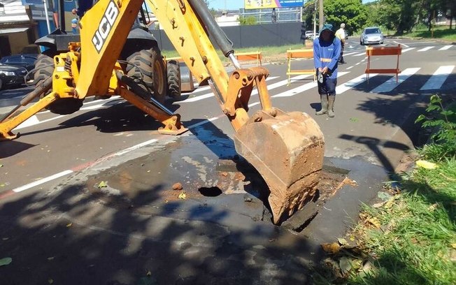 Av. Comendador Alfredo Maffei é interditada parcialmente Av. Comendador Alfredo Maffei é interditada parcialmente