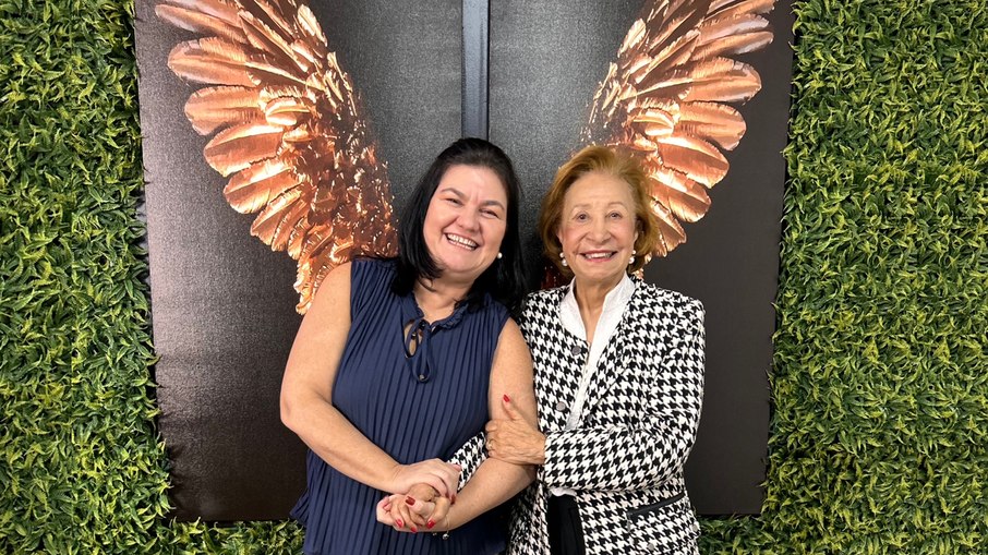 Tia Eunice e sua fé inabalável Tia Eunice e sua fé inabalável