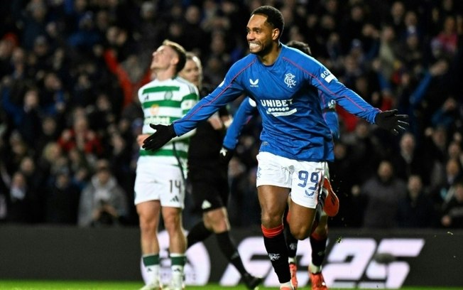 O atacante brasileiro Danilo marcou um dos gols na vitória do Rangers