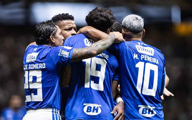 Pedro Lourenço acompanha de perto o ambiente do Cruzeiro após a eliminação na Copa do Brasil