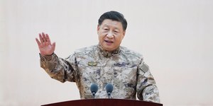 Taiwan quer ampliar gastos militares em meio a tensões com a China