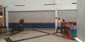Casas Bahia demite 3 mil e fecha quase 300 lojas em agosto