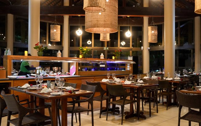 Hotel realiza jantar romântico em Angra dos Reis