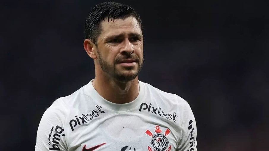 Giuliano acerta com o Santos para 2024