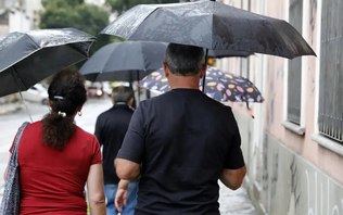Clima para sexta-feira (18): chuva antecipa onda de frio
no RS