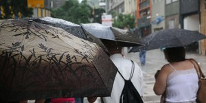 Defesa Civil de SP emite alerta para chuva forte nesta quarta (9)