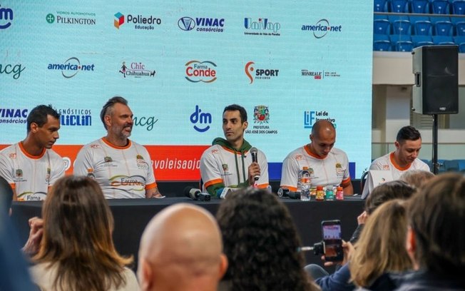 Douglas Souza celebra acerto com time para Superliga e fala em recuperar forma após pausa