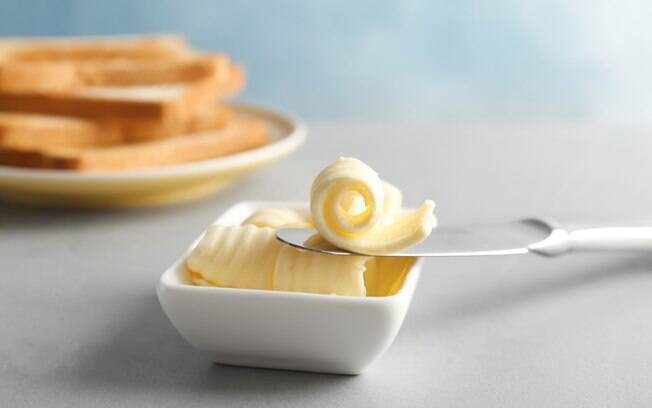Você tem dúvidas sobre escolher entre margarina e manteiga? 