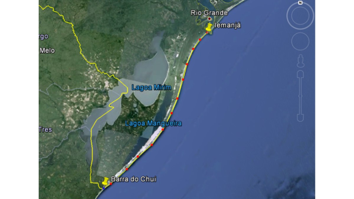 A faixa de areia vai até a fronteira com o Uruguai A faixa de areia vai até a fronteira com o Uruguai