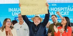 Lula defende Pix e diz que EUA têm medo do sistema brasileiro